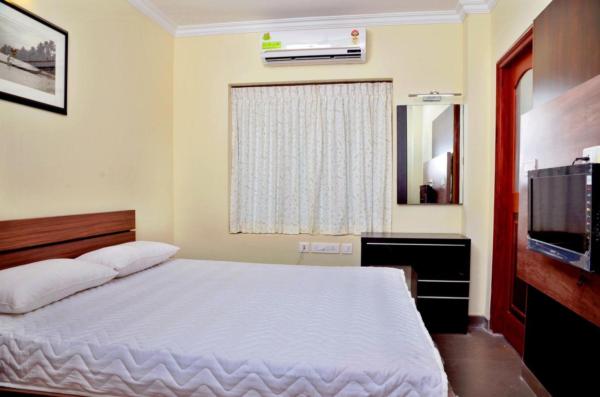 French Avenue Hotel Mahe Eksteriør billede