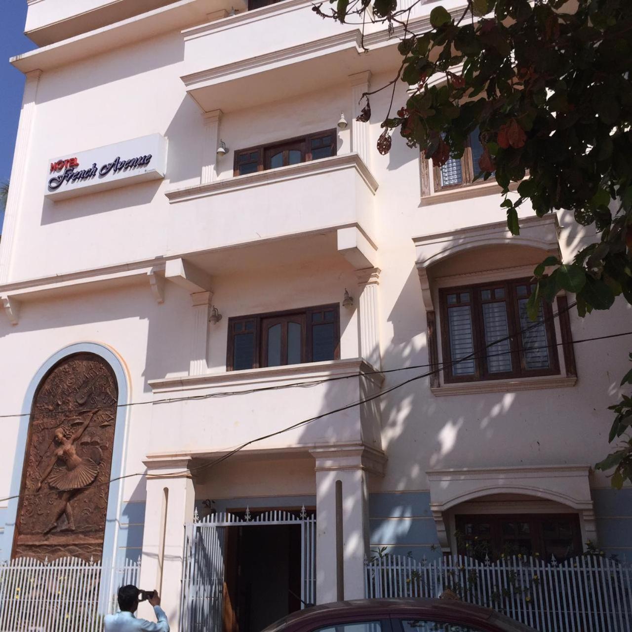 French Avenue Hotel Mahe Eksteriør billede