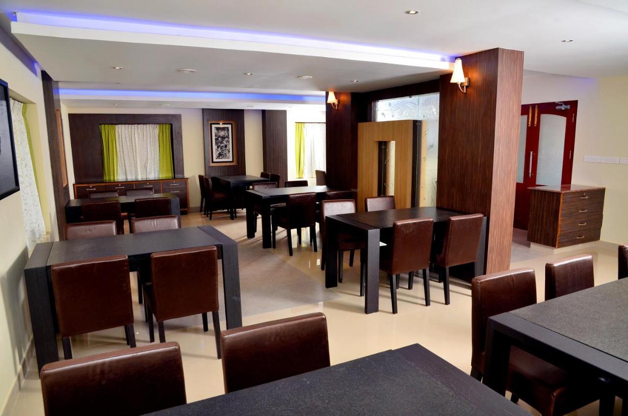 French Avenue Hotel Mahe Eksteriør billede