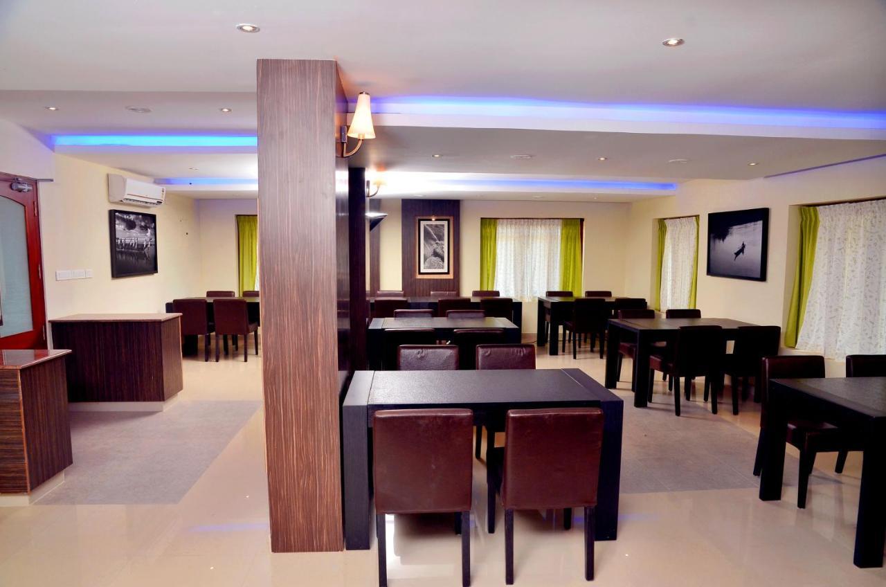 French Avenue Hotel Mahe Eksteriør billede